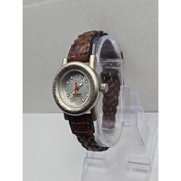 Vintage Reebok Sport 100M Quartz Watch Silver New Battery Womens Leather Strap - Picture 2 of 11